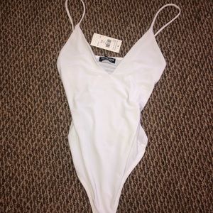 Fashion nova bodysuit never worn !